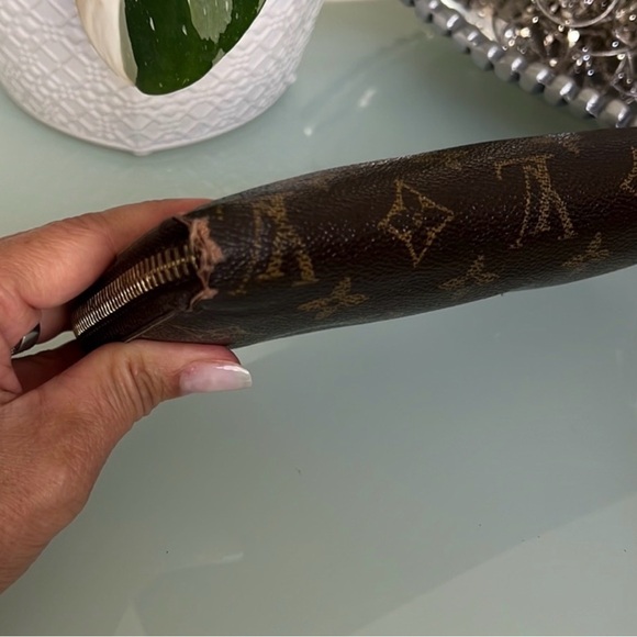 Louis Vuitton Brown Monogram Zip Wallet - Picture 7 of 16